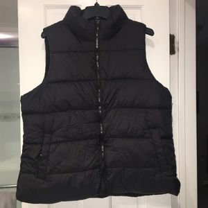 Old Navy - Black Puffy Vest